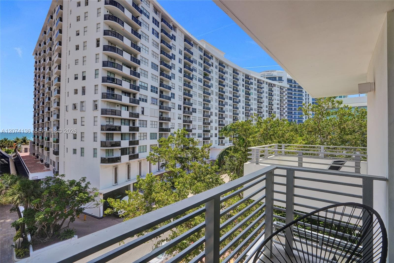 6080 Collins Condo · #520 in Miami Beach - Photo 3
