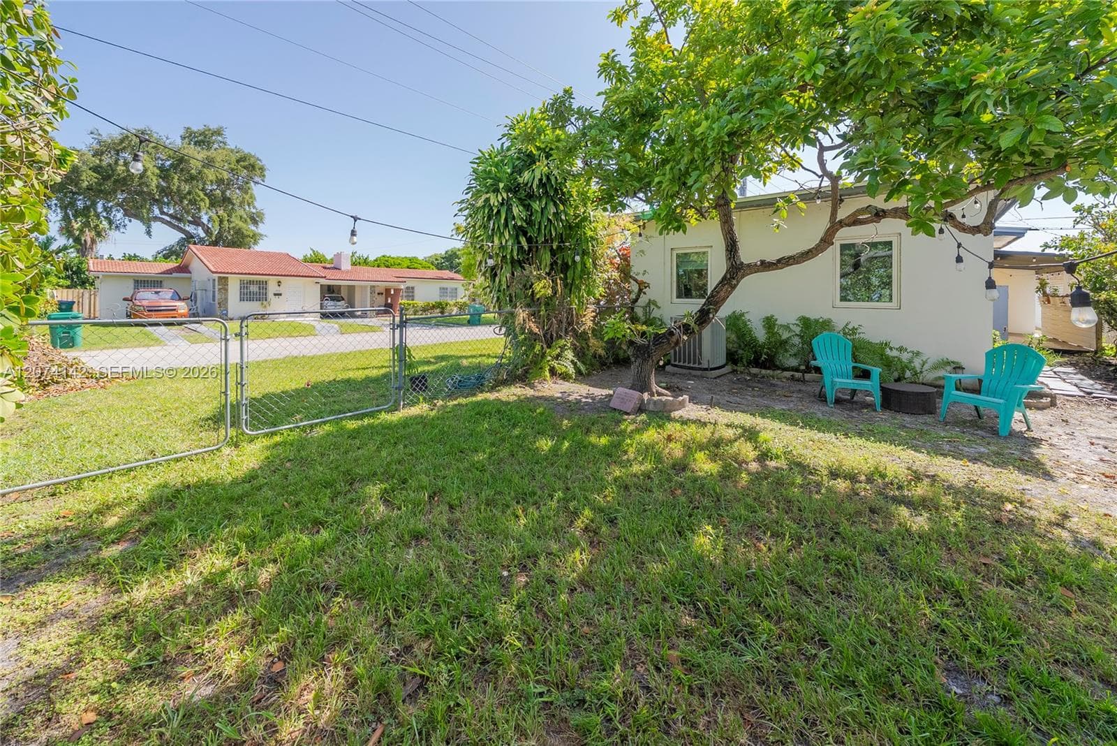 3130 SW 27th Ter photo 23