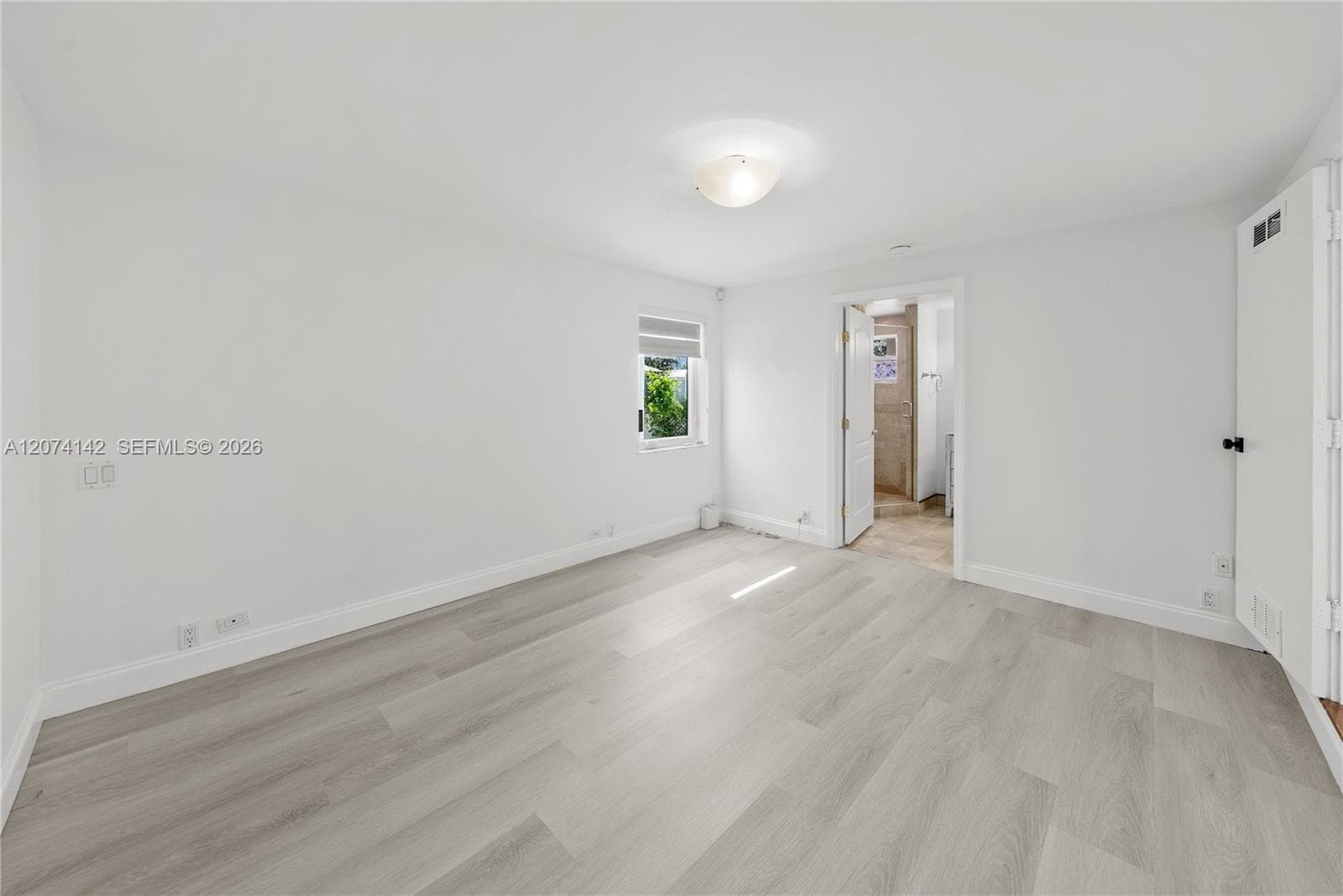 3130 SW 27th Ter photo 10