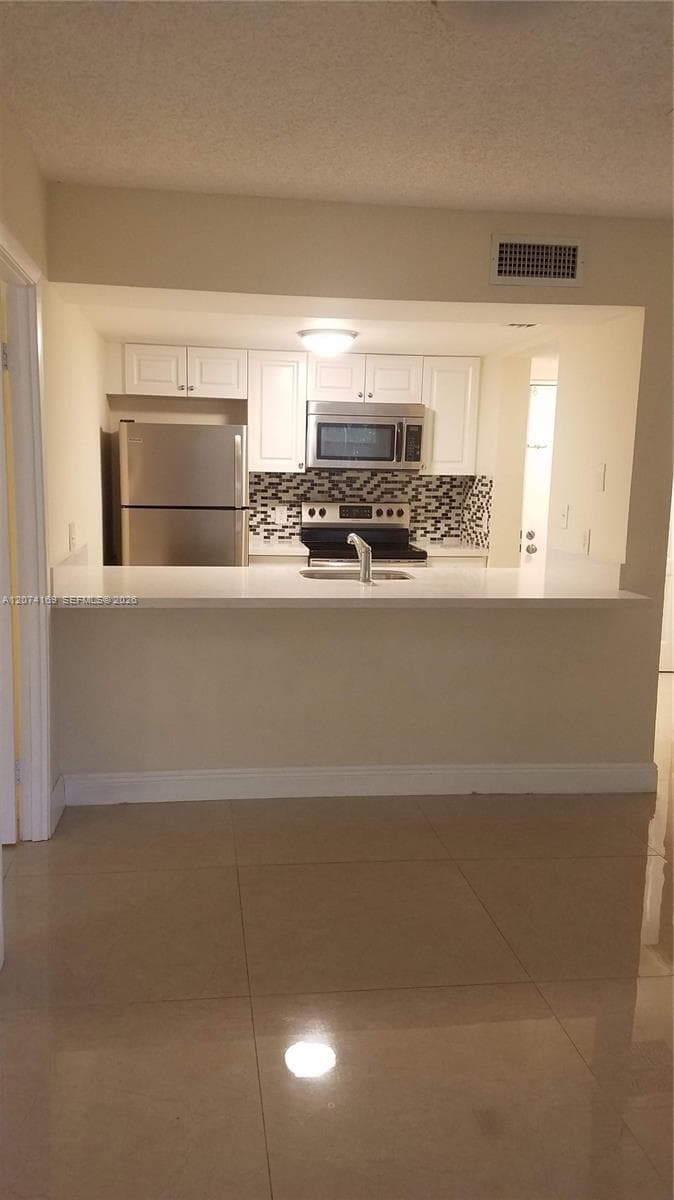 LAS VISTAS AT DORAL CONDO · #438 in Doral - Photo 3