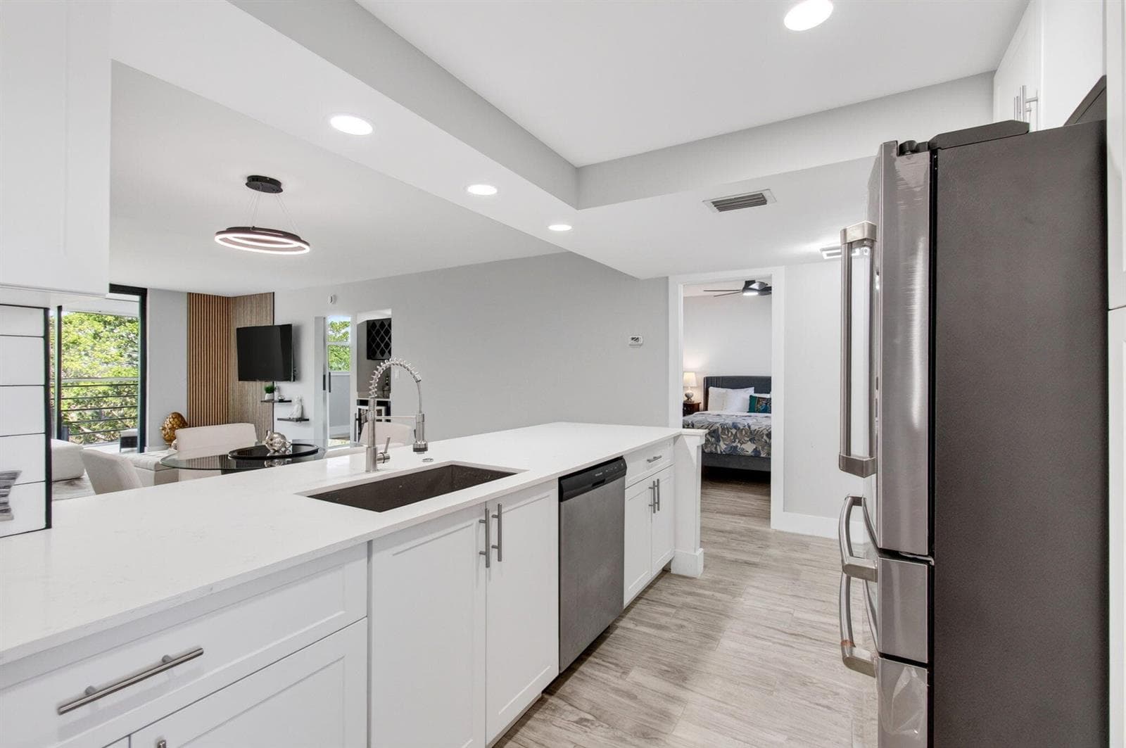 BRAND NEW KITCHE