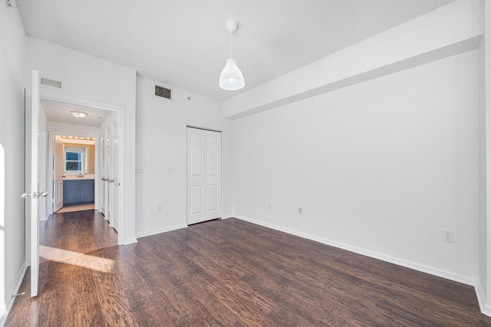 533 NE 3rd Ave #541 - 3