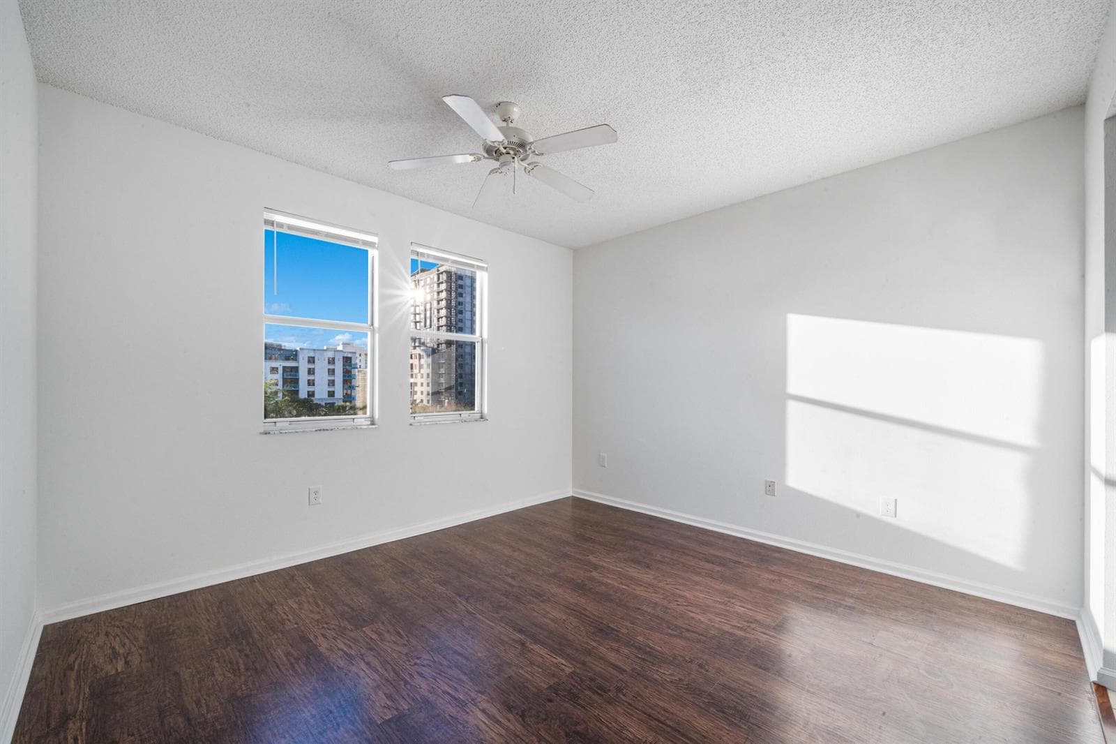 533 NE 3rd Ave #541 - 16