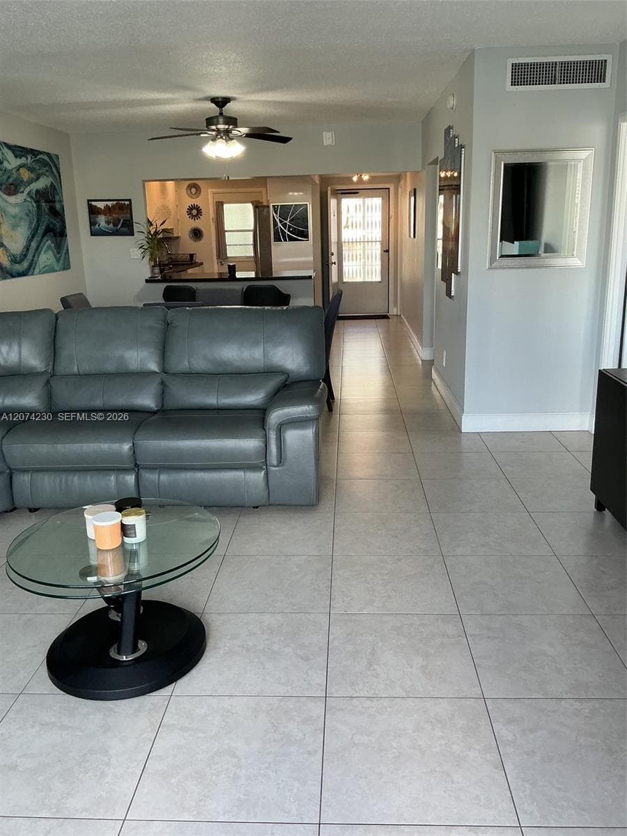 PARK LAYNE TOWERS CONDO · #55 in Hallandale Beach - Photo 17