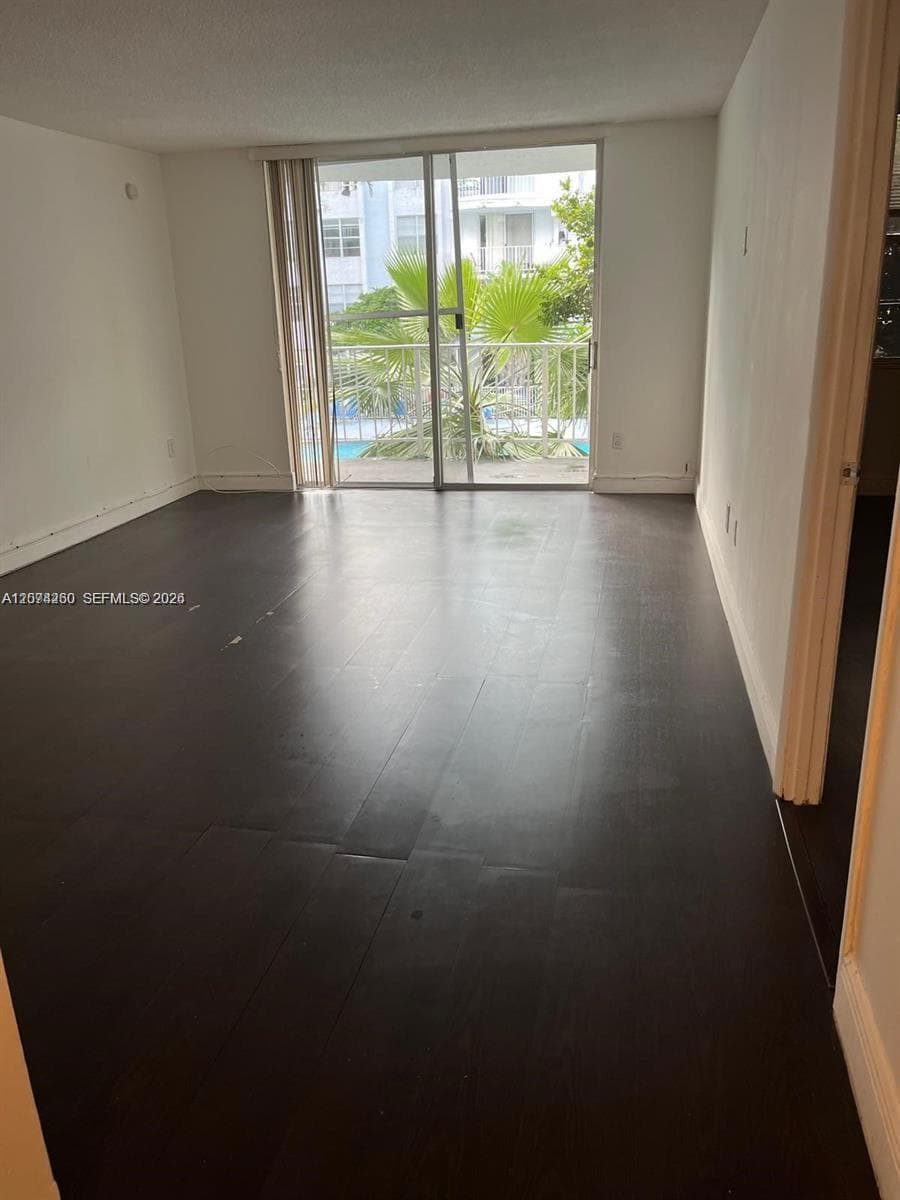 MONTECARLO CONDO · #C-210 in Miami - Photo 5
