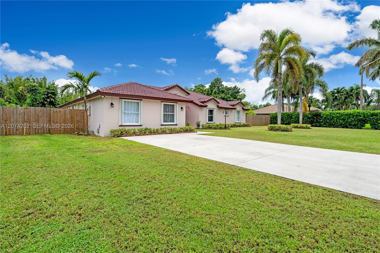28565 SW 158th Ct photo 3