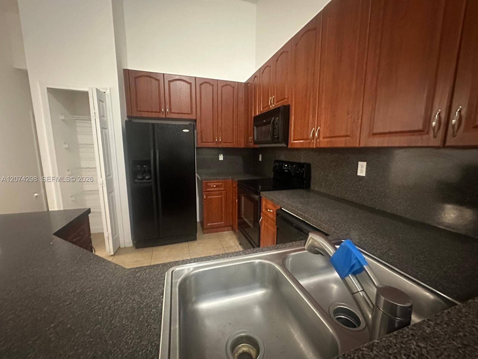 3372 NE 11th Dr #3372 photo 2