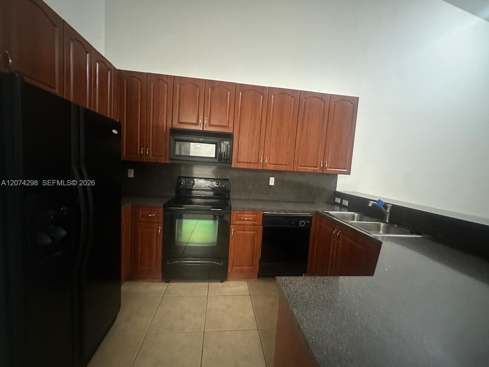 3372 NE 11th Dr #3372 photo 8