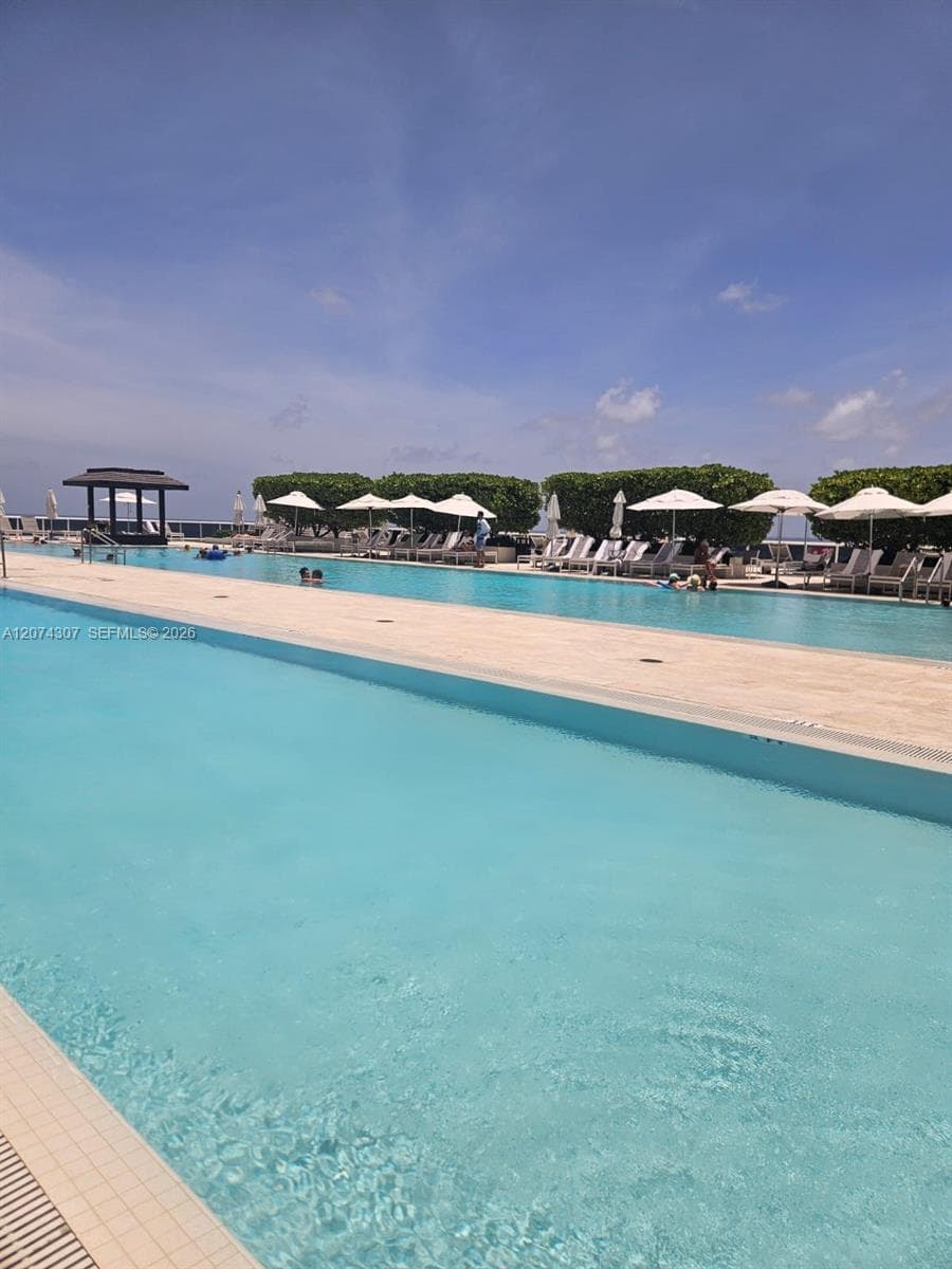BEACH CLUB CONDO · #1409 in Hallandale Beach - Photo 27