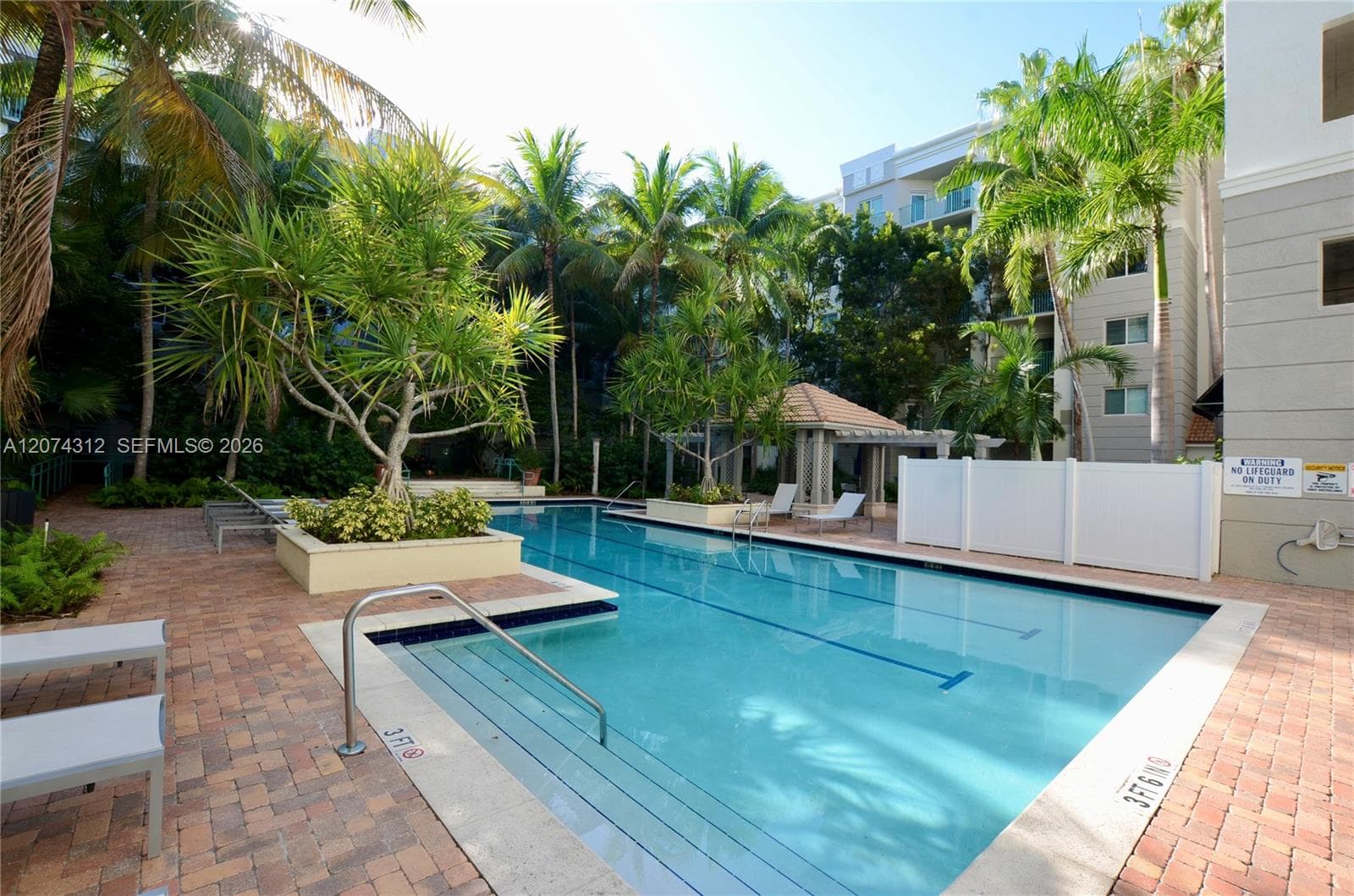 VALENCIA CONDO · #137 in South Miami - Photo 26