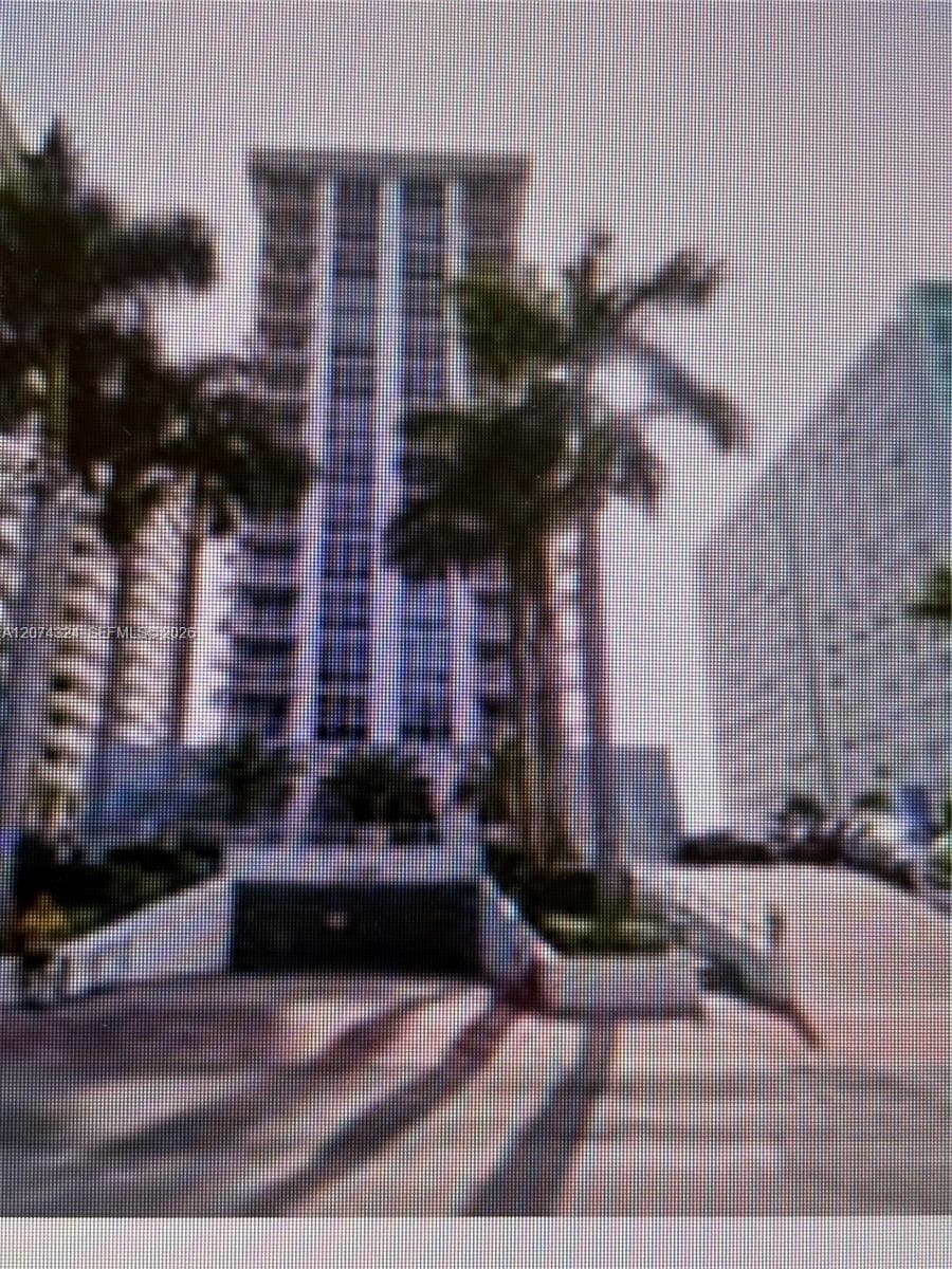 BAYVIEW TERR CONDO · #609 in Miami Beach - Photo 1