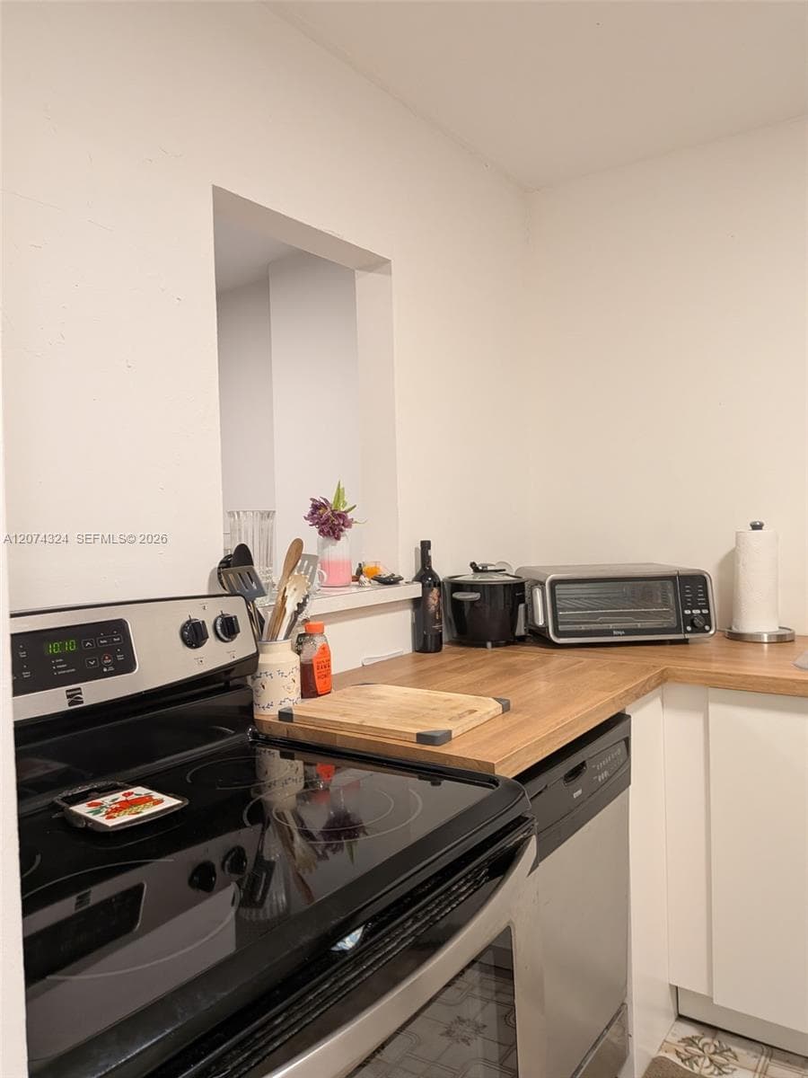BAYVIEW TERR CONDO · #609 in Miami Beach - Photo 15