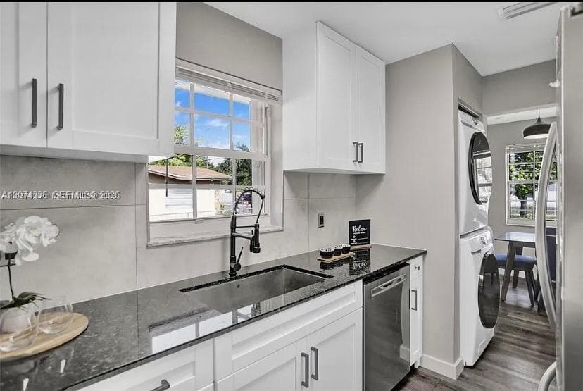 302 NW 9th St photo 29