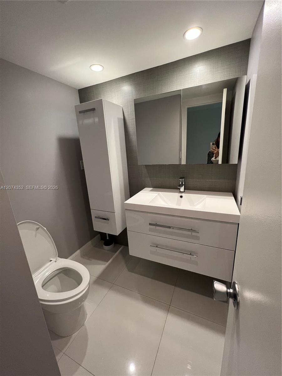 Guest bathroom