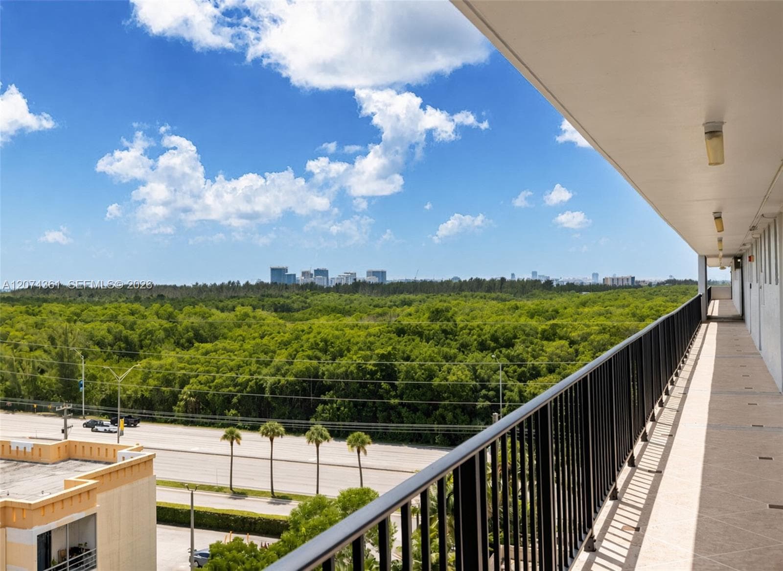 ISLAND SHORES CONDO · #1003 in North Miami Beach - Photo 27