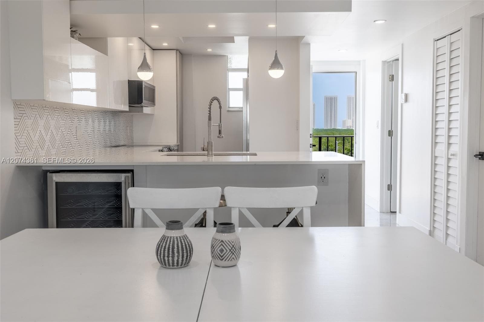 ISLAND SHORES CONDO · #1003 in North Miami Beach - Photo 7