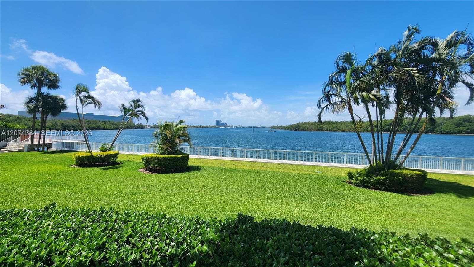 ARLEN HOUSE WEST CONDO · #1725 in Sunny Isles Beach - Photo 31