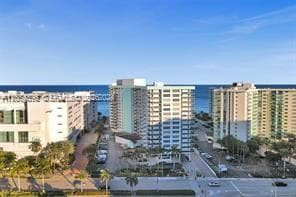 SEA AIR TOWERS CONDO · #1605 in Hollywood - Photo 5