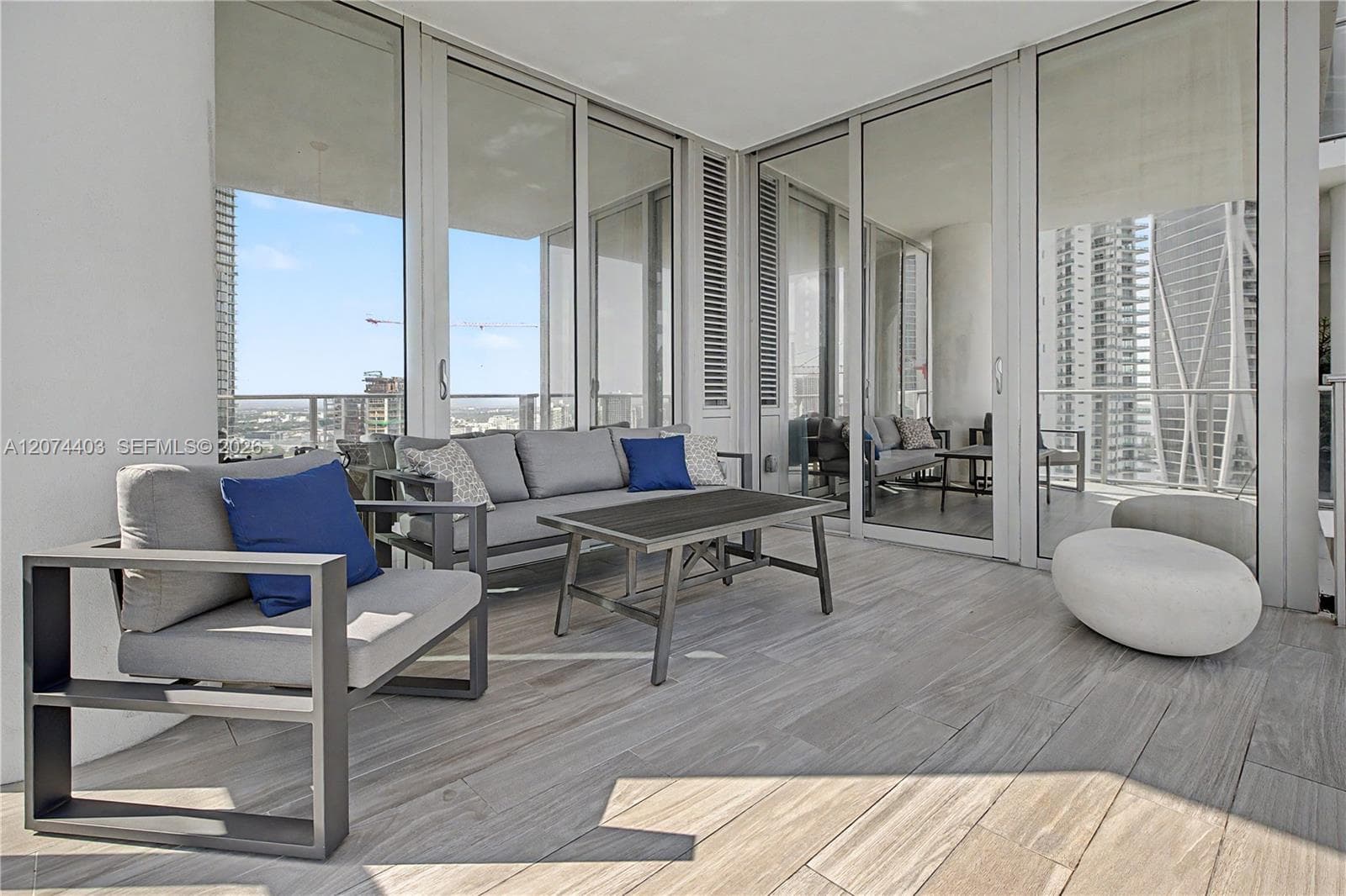 Paramount Miami Worldcenter · #3301 in Miami - Photo 7