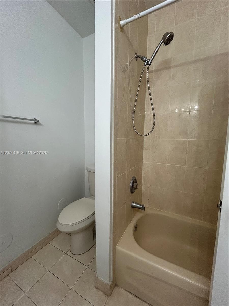 375 NE 26th Ave #104 photo 9