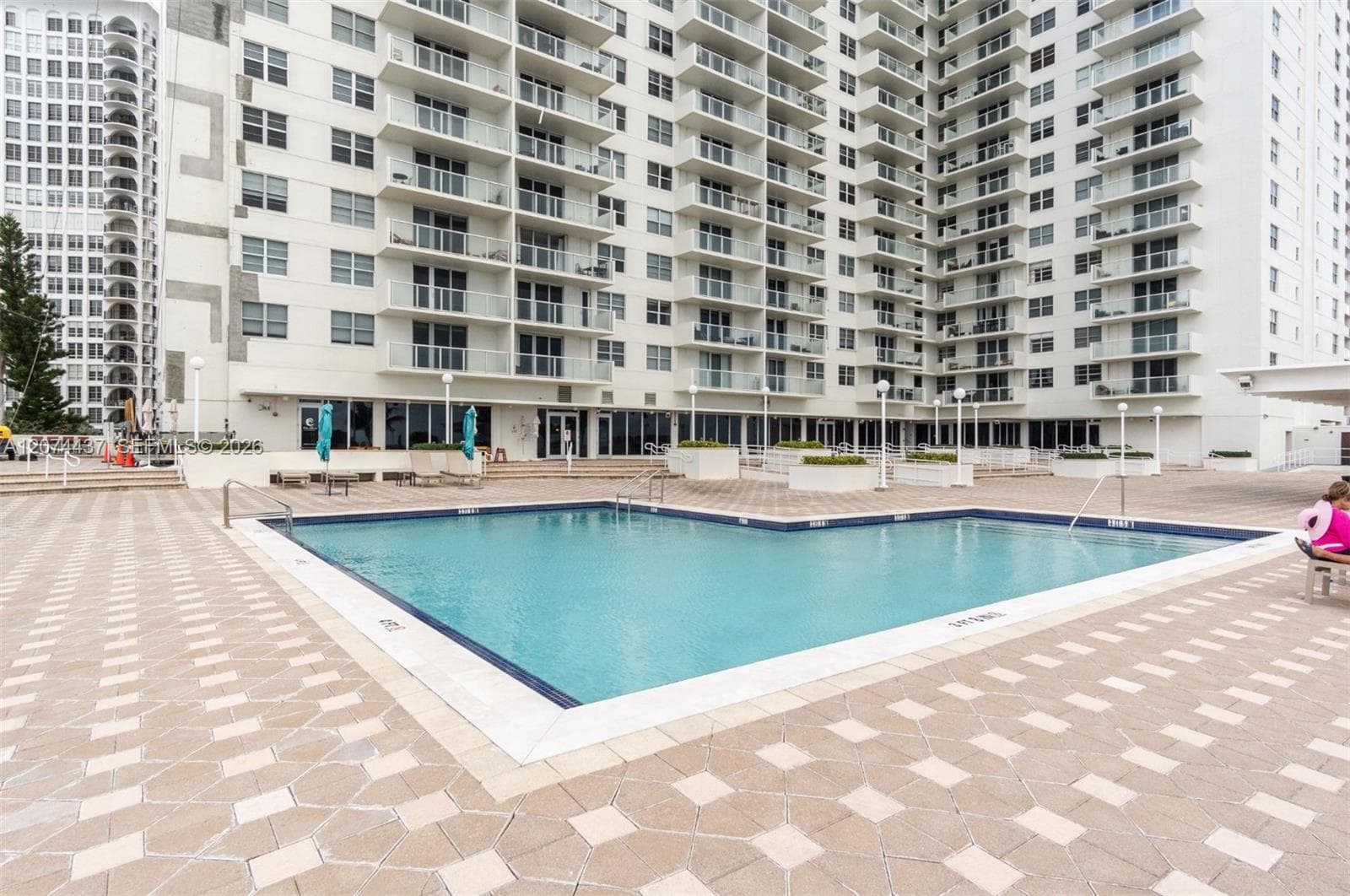 ARLEN BEACH CONDO · #605 in Miami Beach - Photo 34
