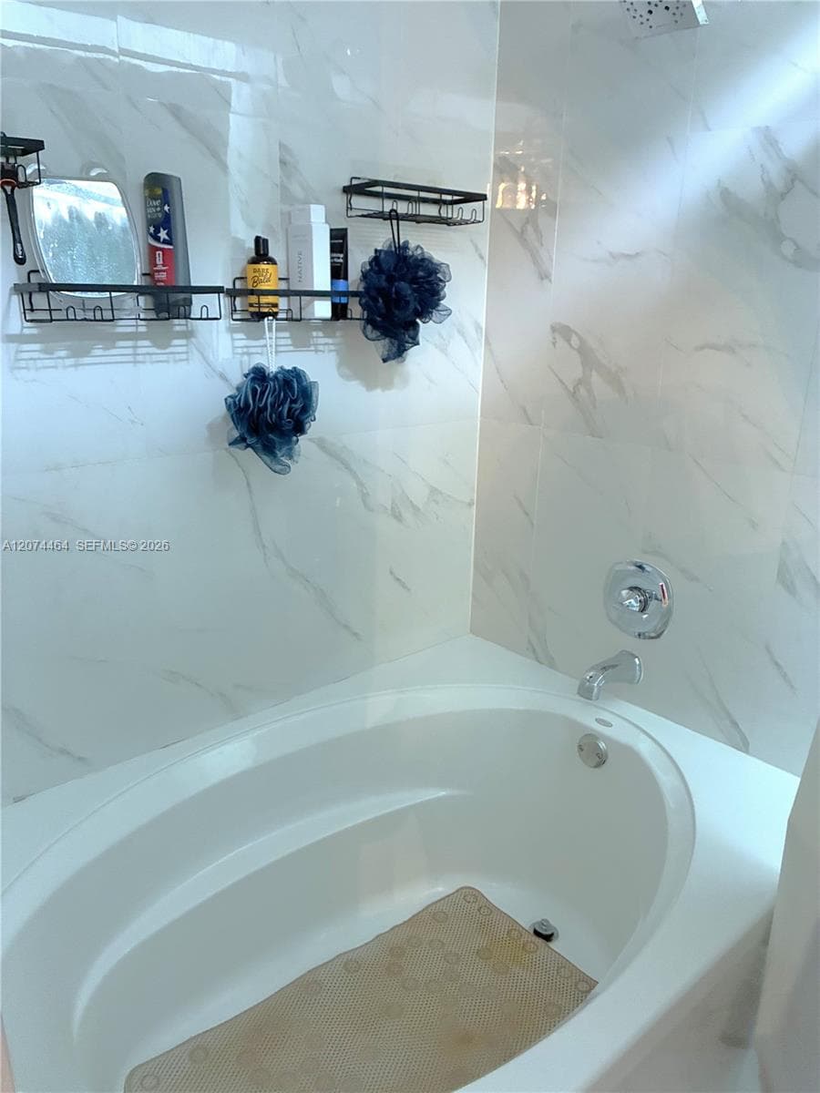 BISCAYNE BEACH CLUB CONDO · #518 in Miami - Photo 14
