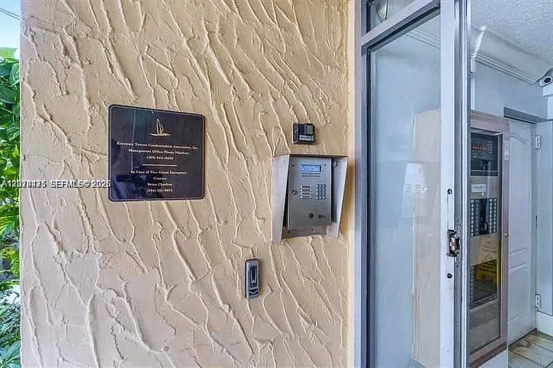 KEYSTONE TOWERS CONDO · #609 in North Miami - Photo 2