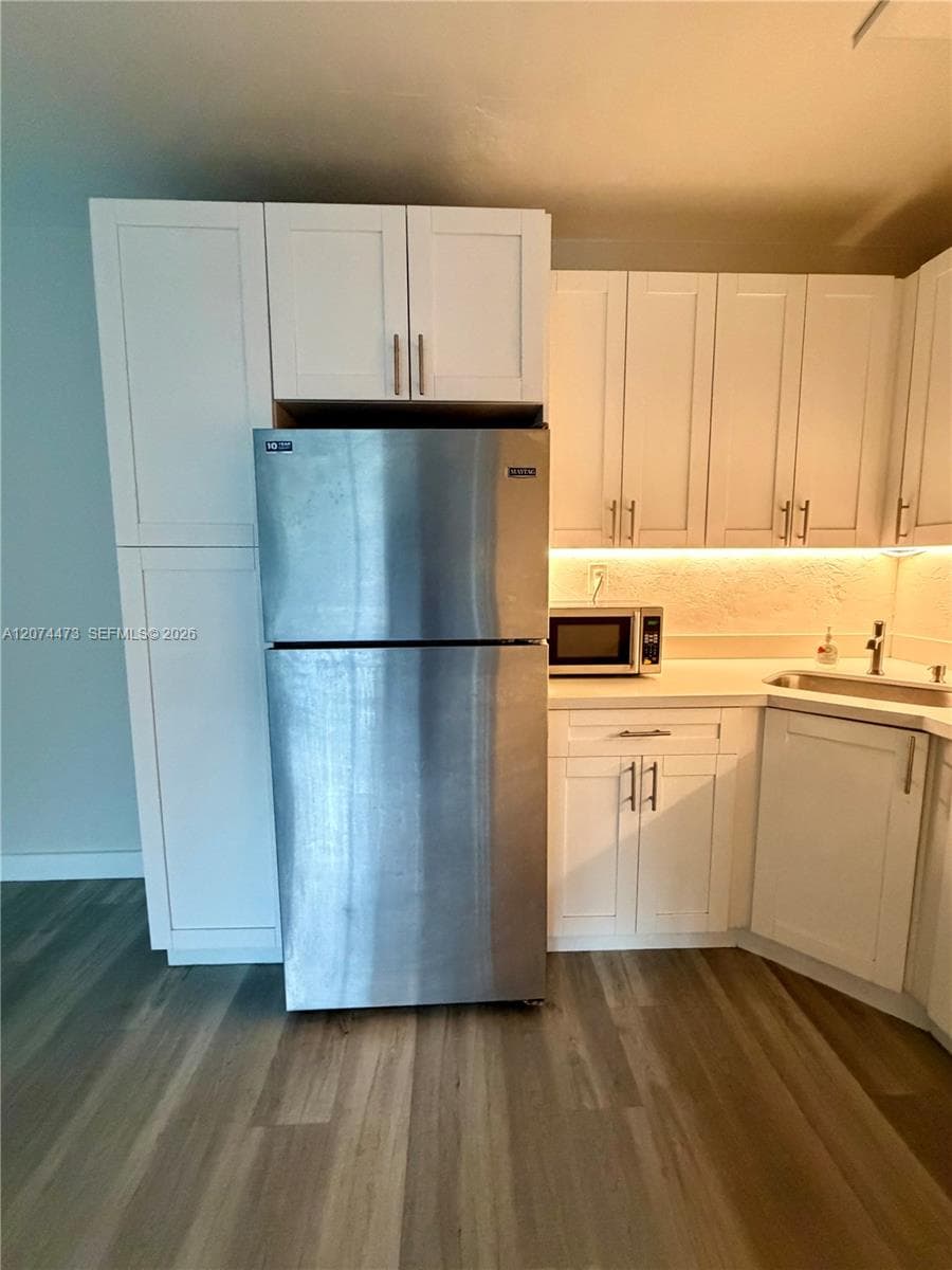 SEA WASH CONDO · #20 in Miami Beach - Photo 3