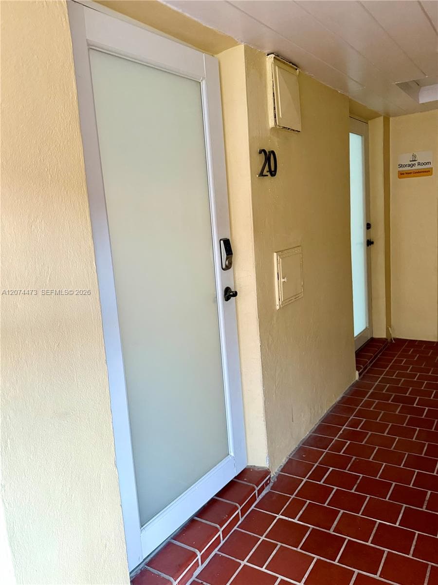 SEA WASH CONDO · #20 in Miami Beach - Photo 18