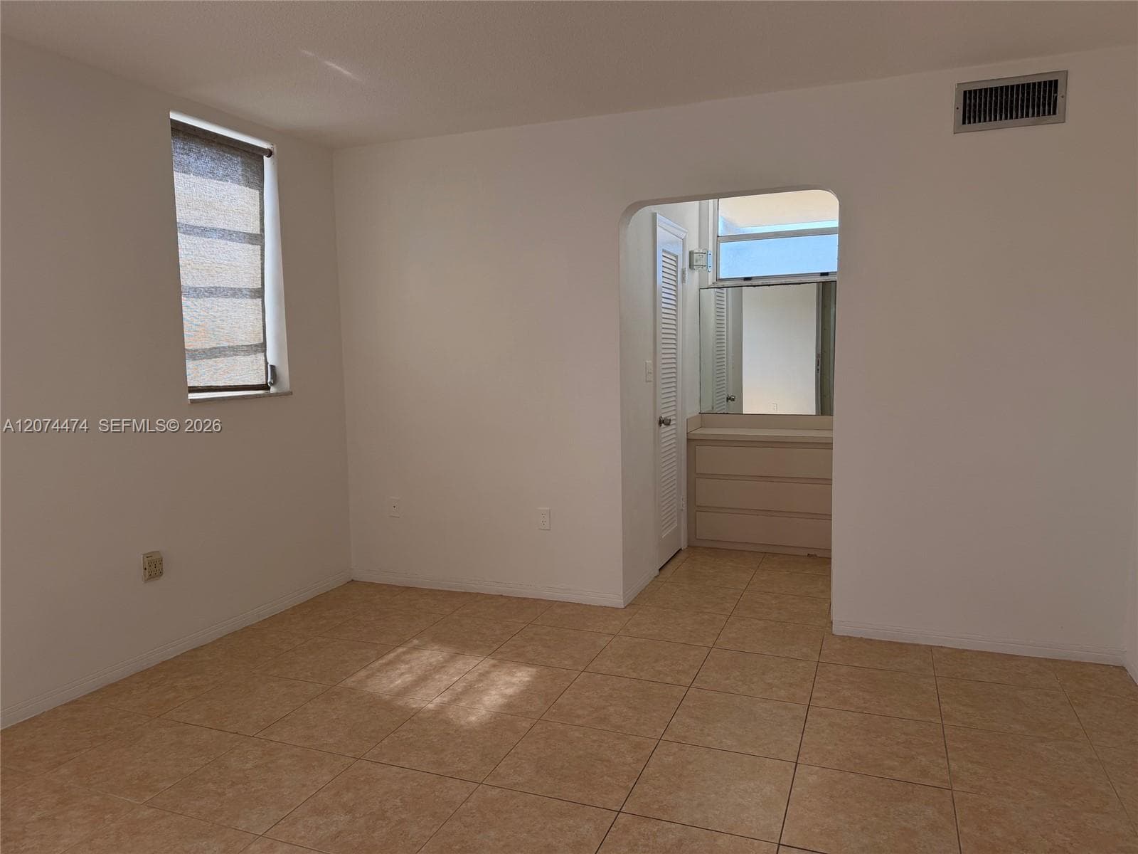 2910 Point East Dr · #M514 in Aventura - Photo 6