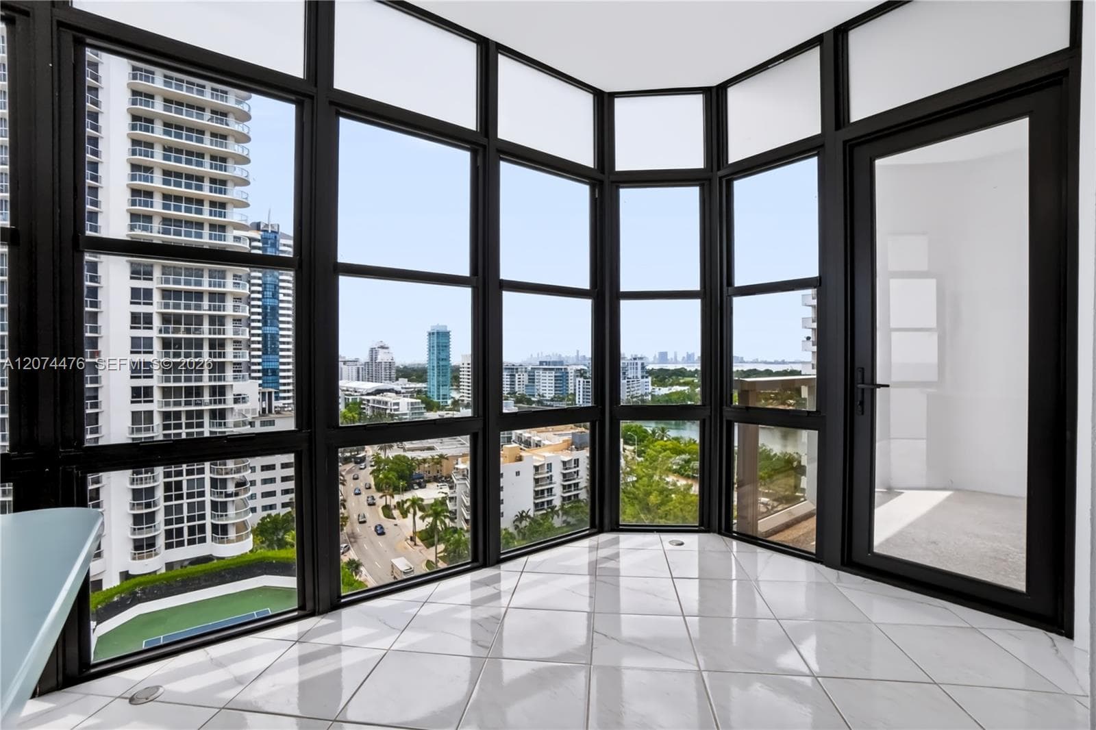 MAR DEL PLATA CONDO · #1702 in Miami Beach - Photo 27