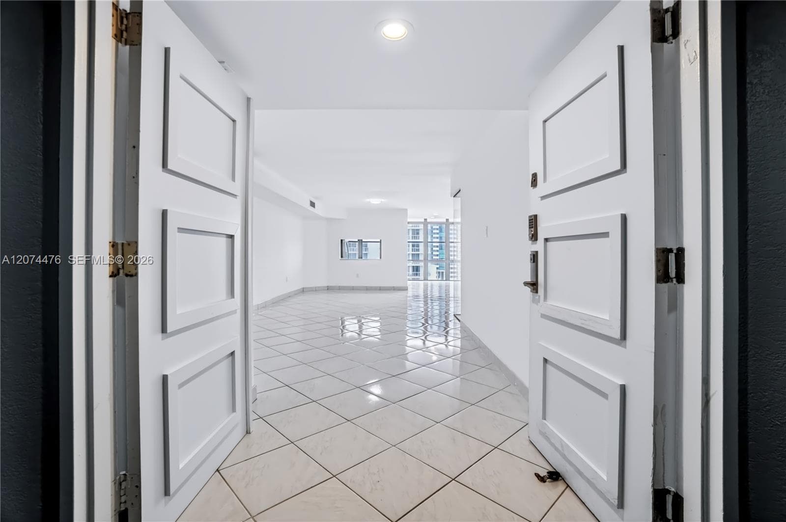 MAR DEL PLATA CONDO · #1702 in Miami Beach - Photo 5