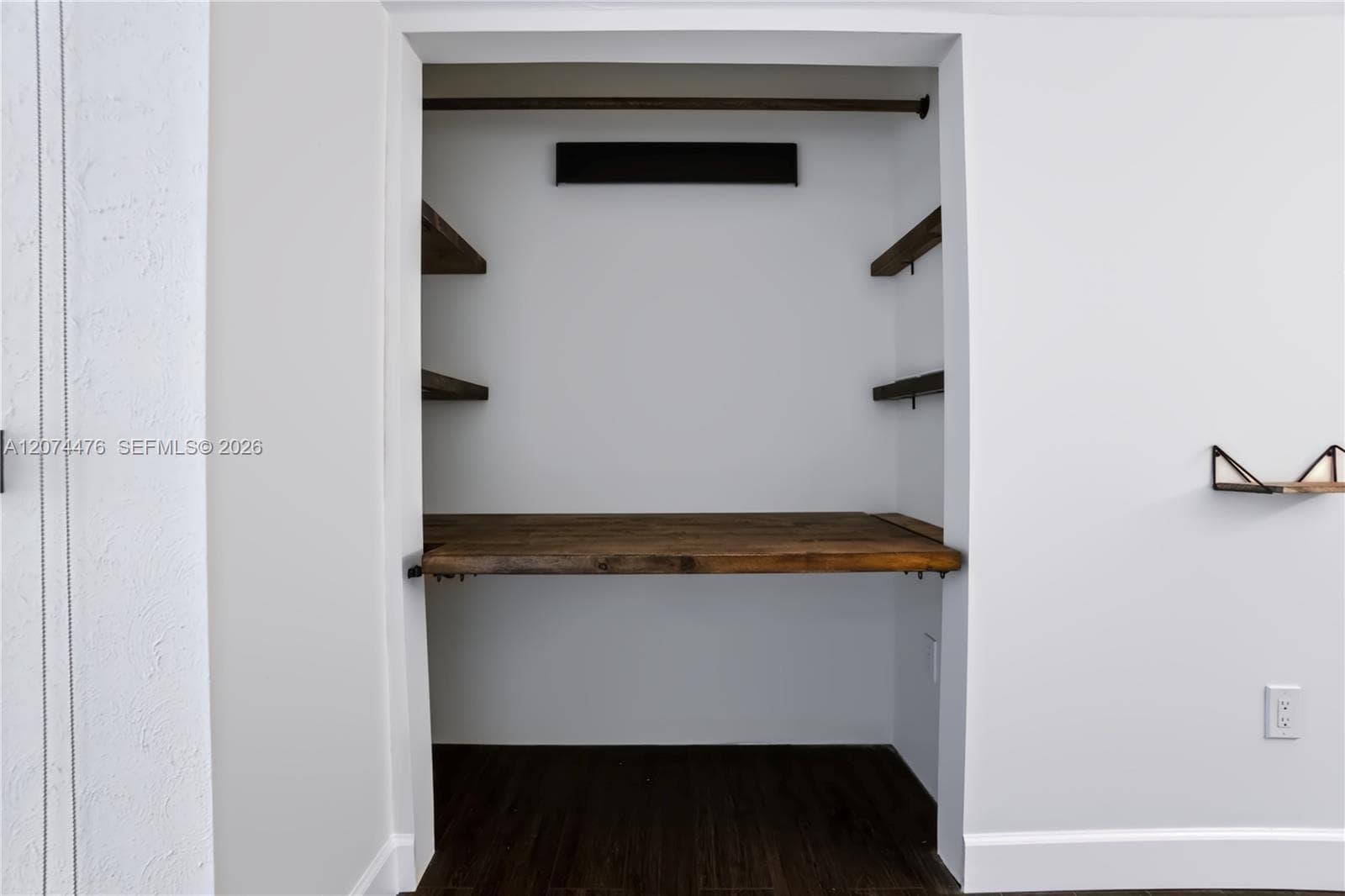 Den/Office/Collapsable Desk