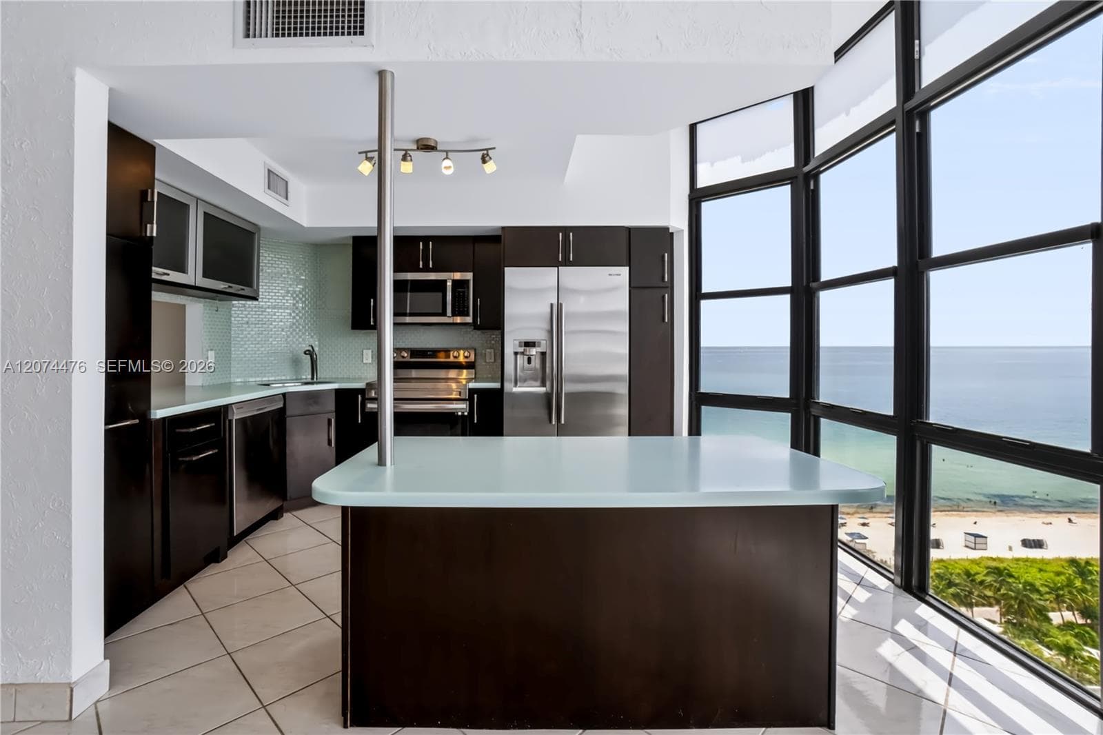 MAR DEL PLATA CONDO · #1702 in Miami Beach - Photo 24