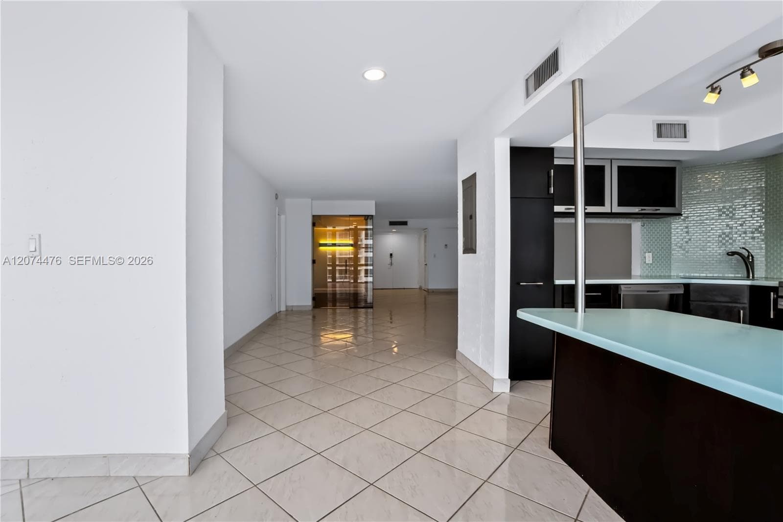 MAR DEL PLATA CONDO · #1702 in Miami Beach - Photo 34