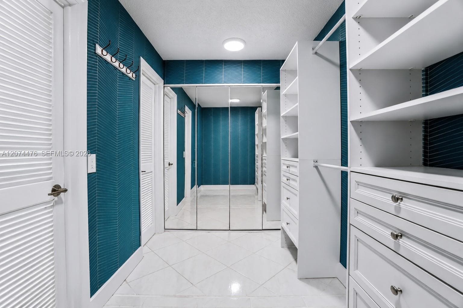 MAR DEL PLATA CONDO · #1702 in Miami Beach - Photo 49