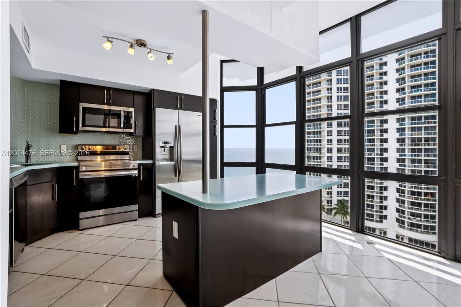 MAR DEL PLATA CONDO · #1702 in Miami Beach - Photo 33