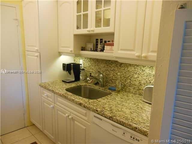 VILLA CAPRI CONDO · #416 in Coral Gables - Photo 5