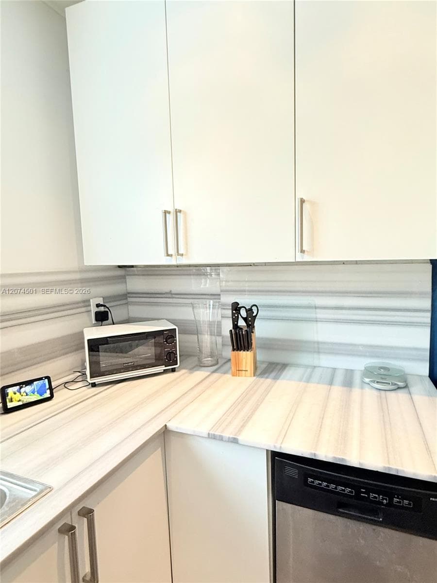 BELLE MEADE PLACE CONDO · #12 in Miami - Photo 13