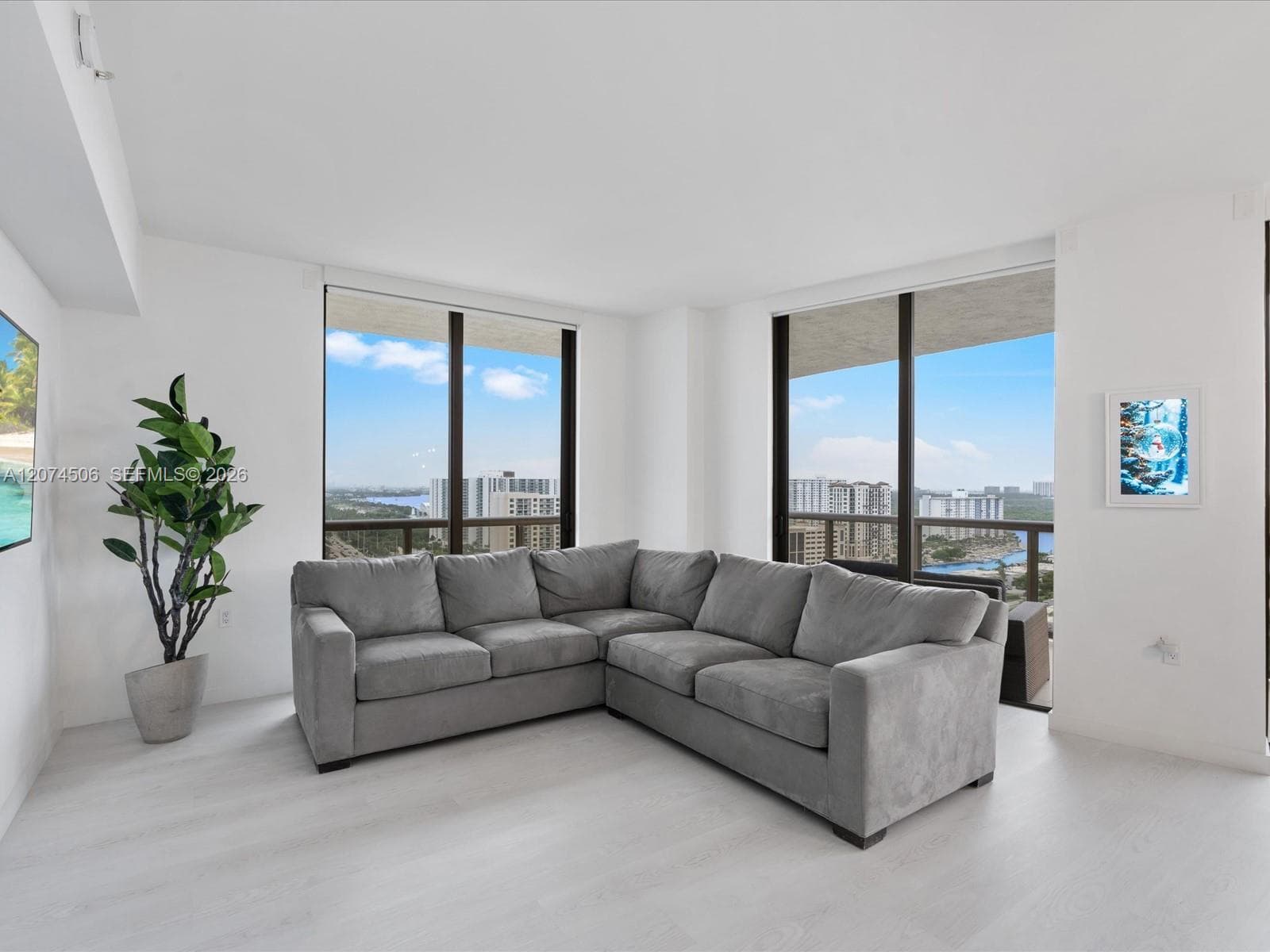 SAYAN CONDO · #1804 in Sunny Isles Beach - Photo 3