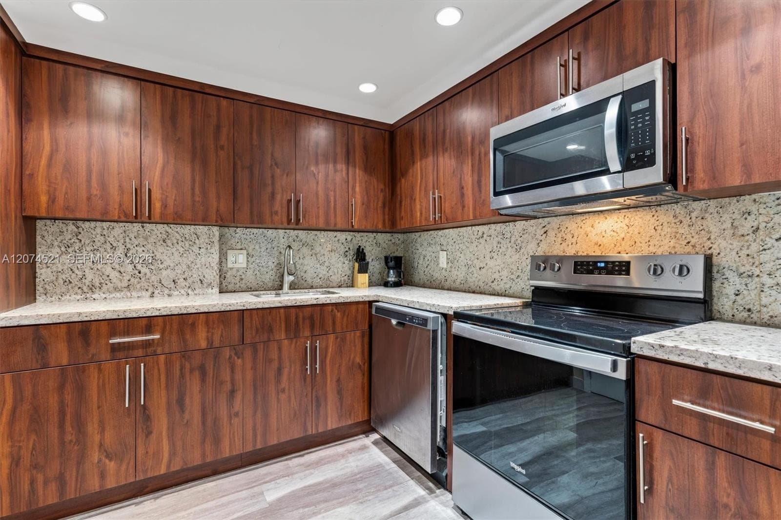 ALLINGTON TOWERS NORTH · #5E in Hollywood - Photo 9