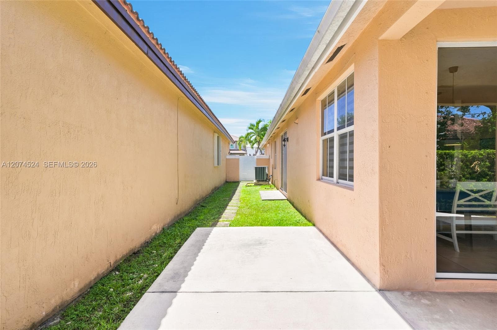 15429 SW 36th Ter photo 37