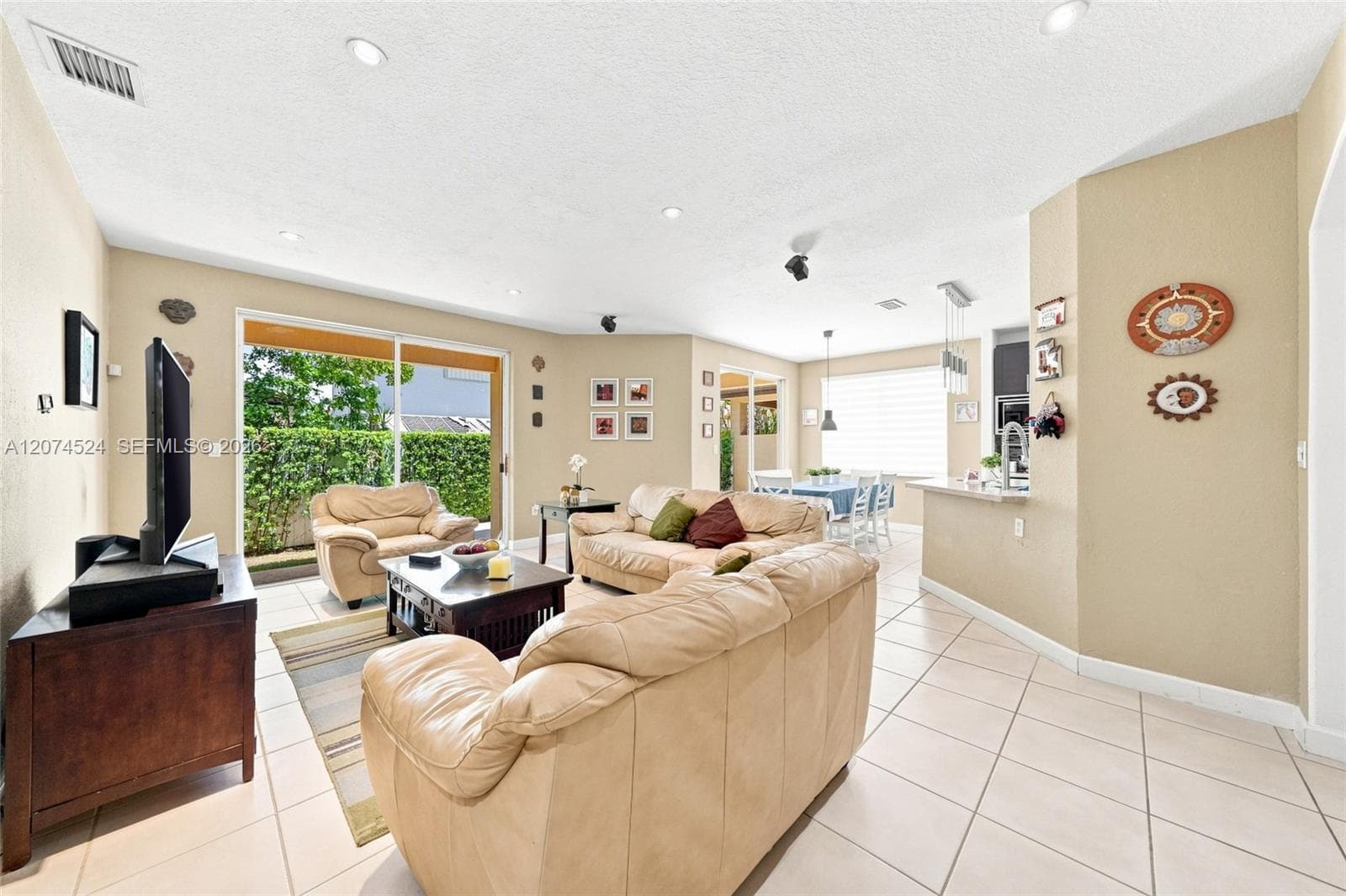 15429 SW 36th Ter photo 15