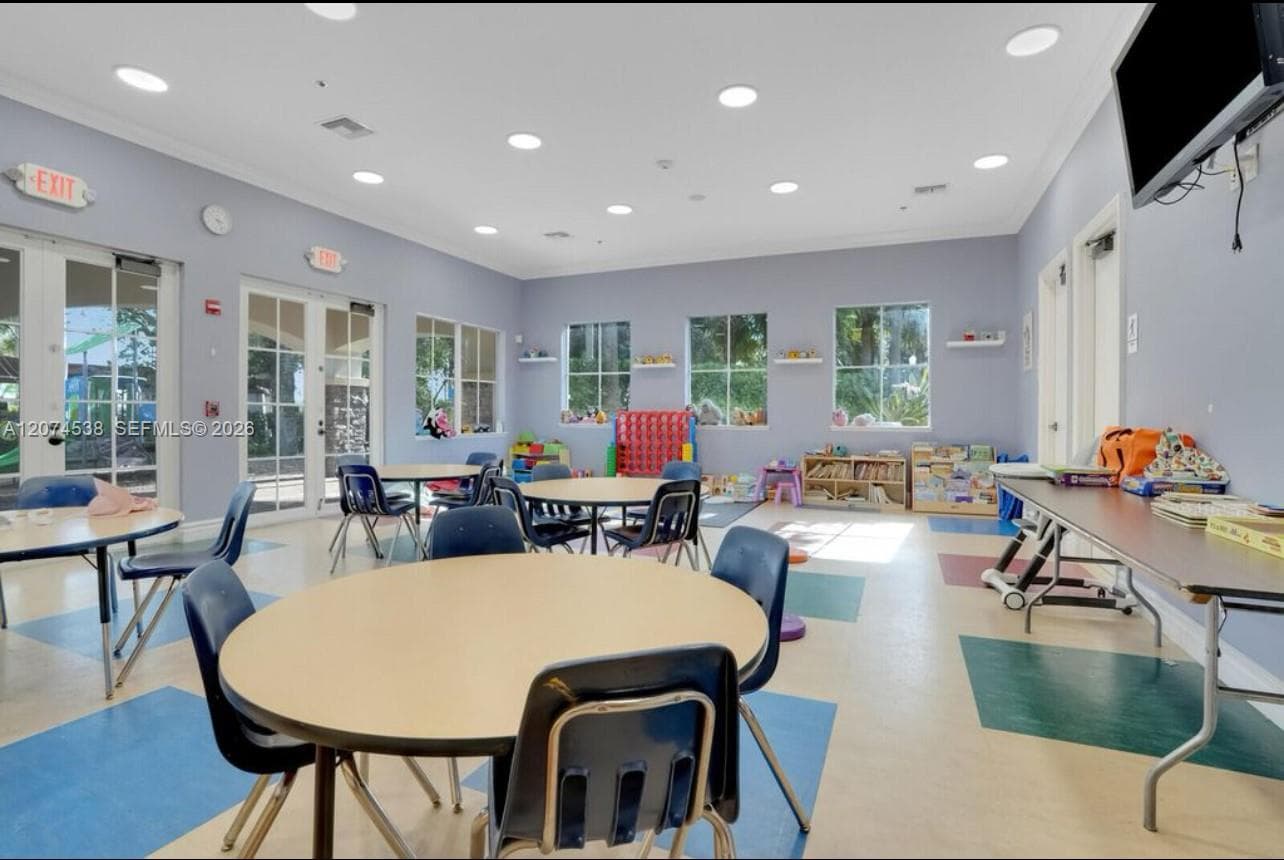 KIDS PLAY AREA