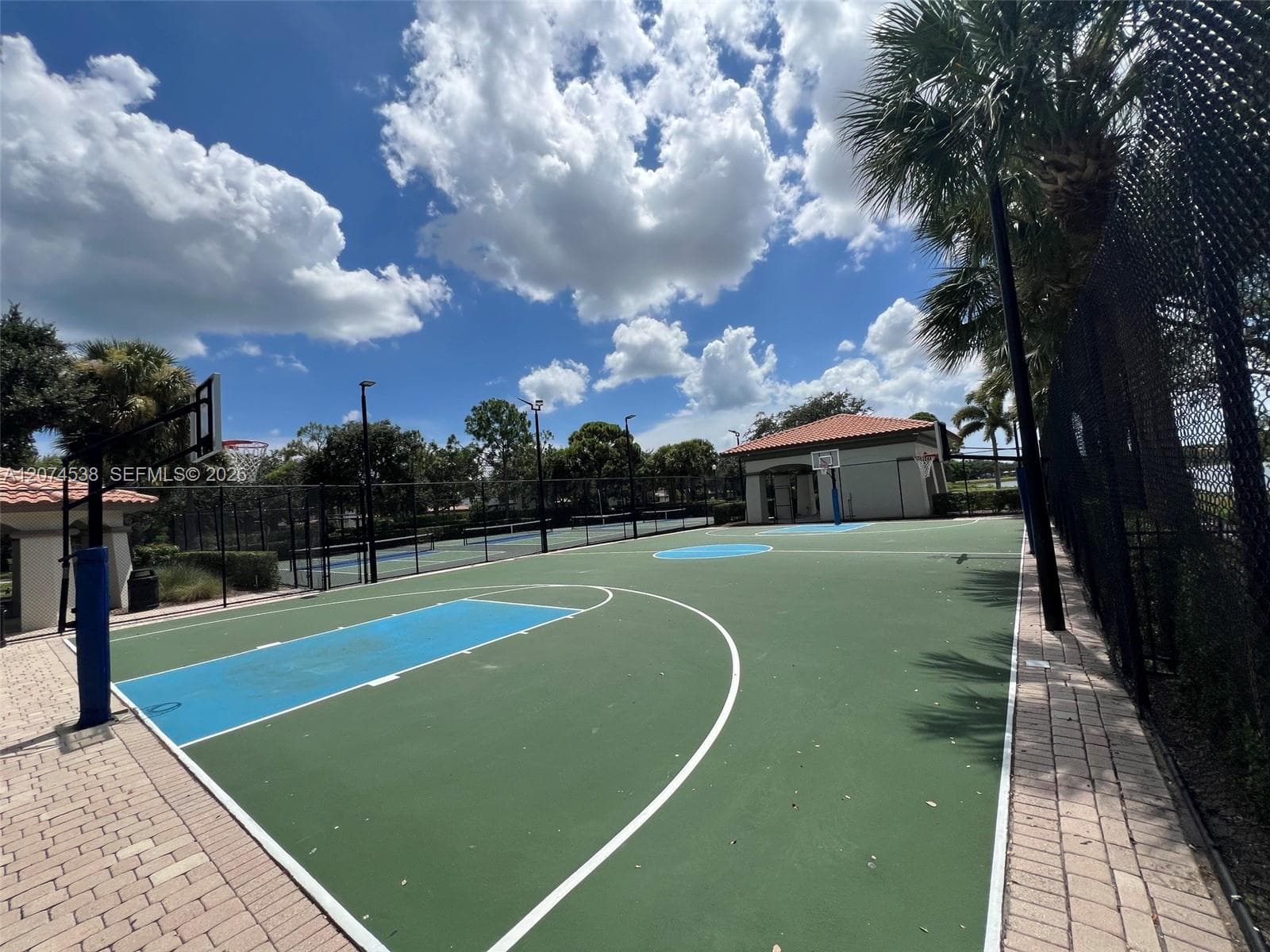 BASKETBALL COURT