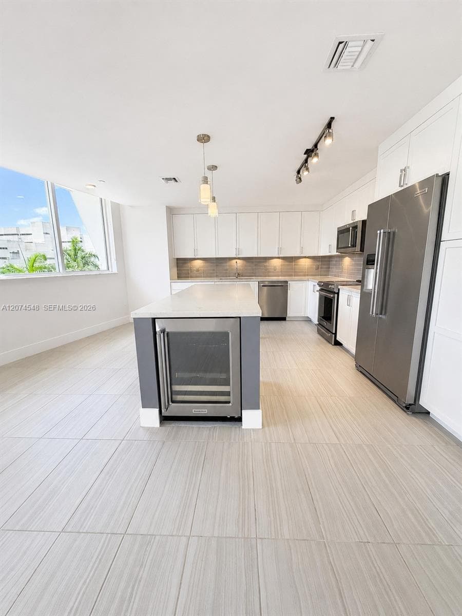 NEW RIVER CENTER · #310 in Fort Lauderdale - Photo 4