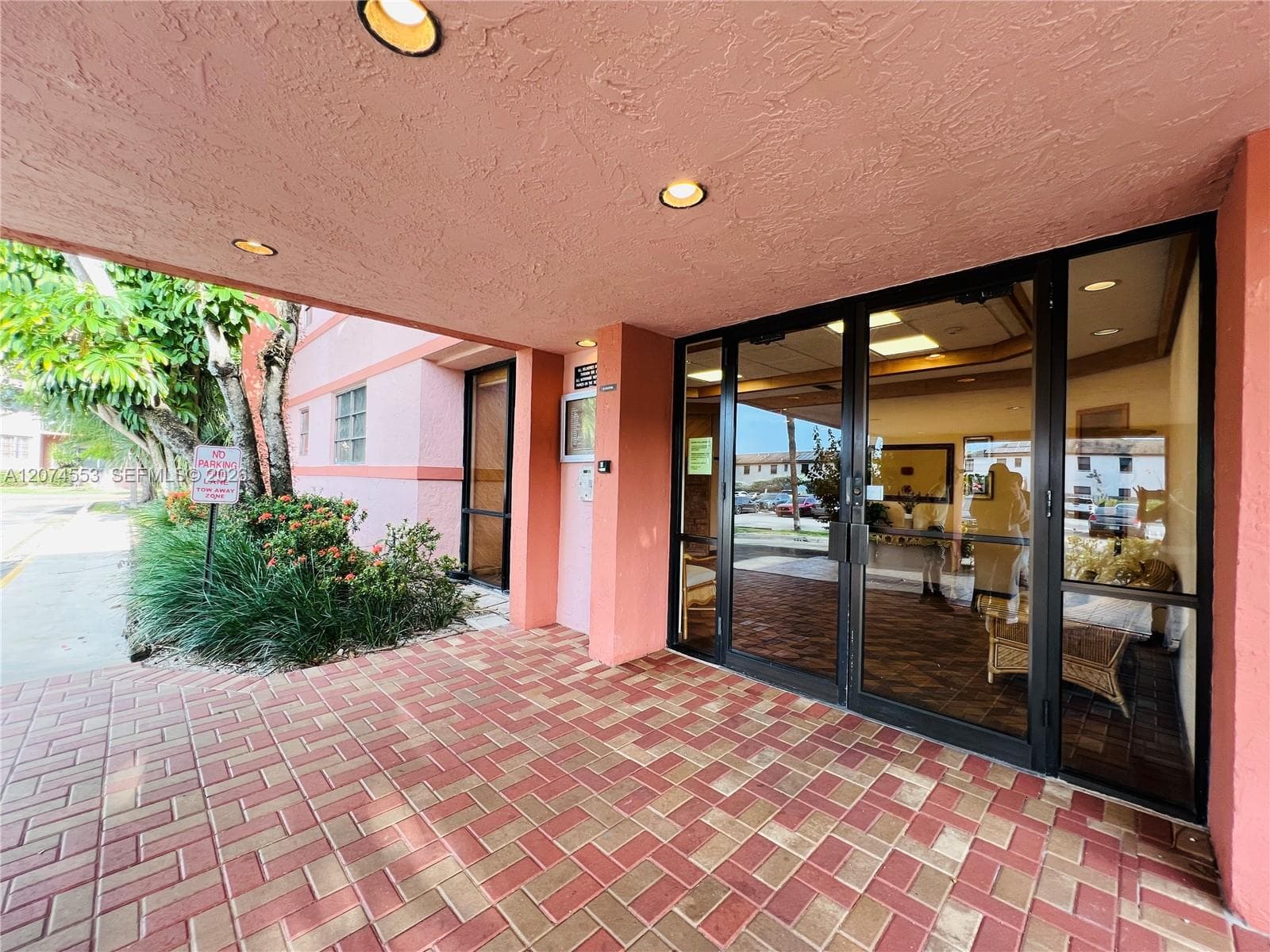Lakeview of the Calf Club · #205-6 in Miami - Photo 39