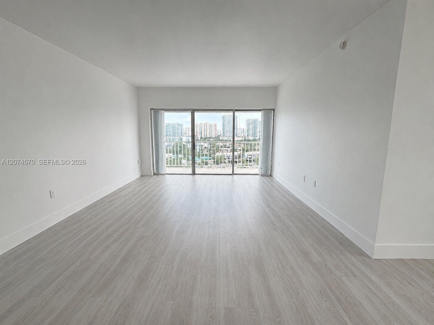 Large Livingroom