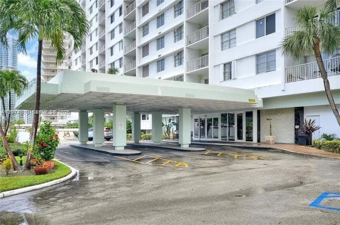 ARLEN HOUSE WEST CONDO · #1231 in Sunny Isles Beach - Photo 5