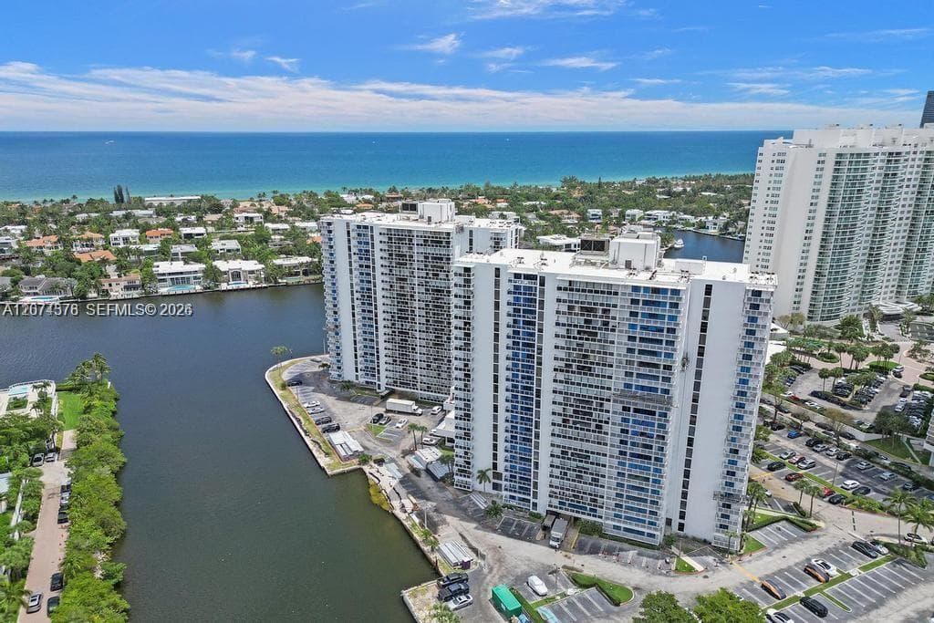 WATERVIEW CONDO · #938 in Aventura - Photo 2